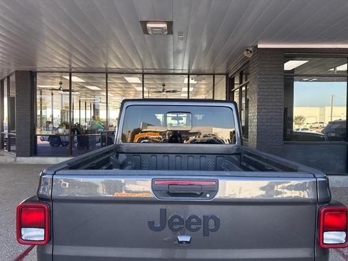 2024 Jeep Gladiator Nighthawk