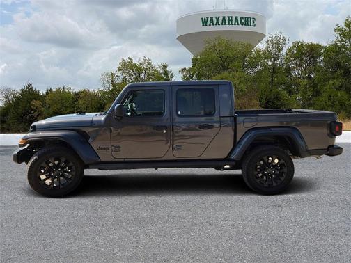 2024 Jeep Gladiator Nighthawk
