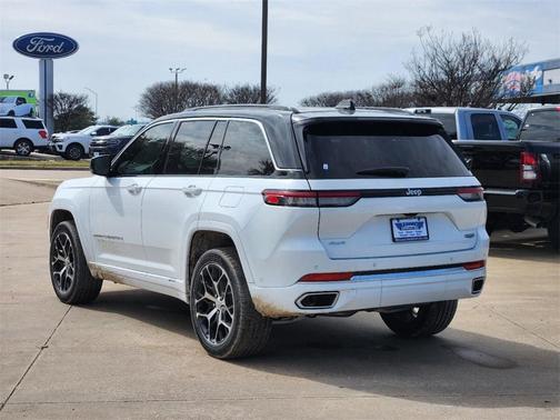 2025 Jeep Grand Cherokee Summit