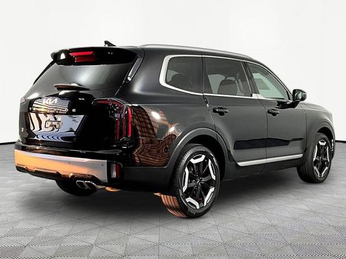 Ebony Black 2024 Kia Telluride EX
