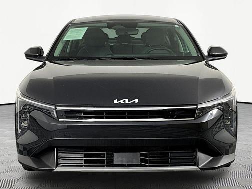 Interstellar Gray 2025 Kia K4 EX