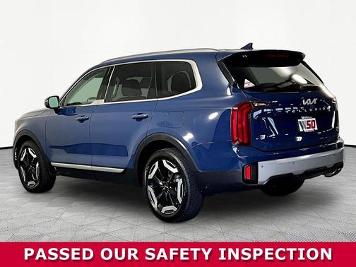Midnight Lake Blue 2023 Kia Telluride S