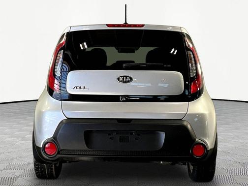 Bright Silver 2015 Kia Soul +