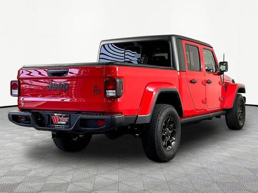 Firecracker Red Clearcoat 2023 Jeep Gladiator Willys 4x4