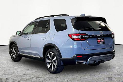 Gray 2025 Honda Pilot Touring 8-Passenger