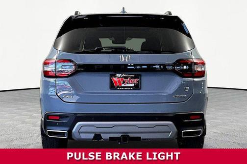 Gray 2025 Honda Pilot Touring 8-Passenger