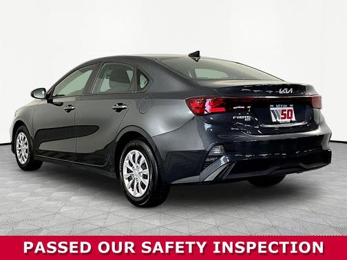 Gravity Gray 2024 Kia Forte LX