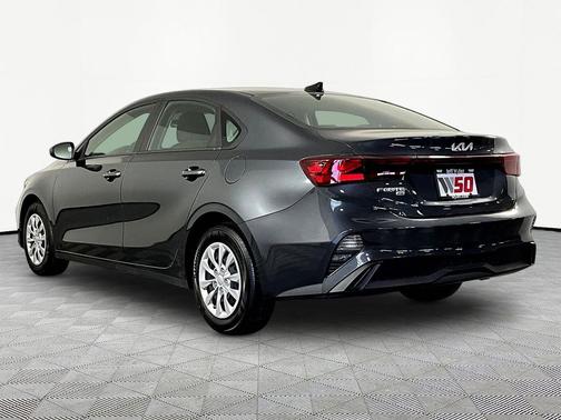 Gravity Gray 2024 Kia Forte LX