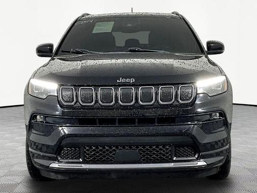 Diamond Black Crystal Pearlcoat 2022 Jeep Compass High Altitude