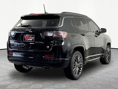 Diamond Black Crystal Pearlcoat 2022 Jeep Compass High Altitude