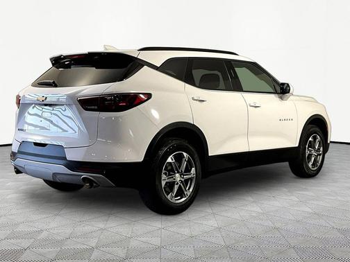Summit White 2024 Chevrolet Blazer 2LT