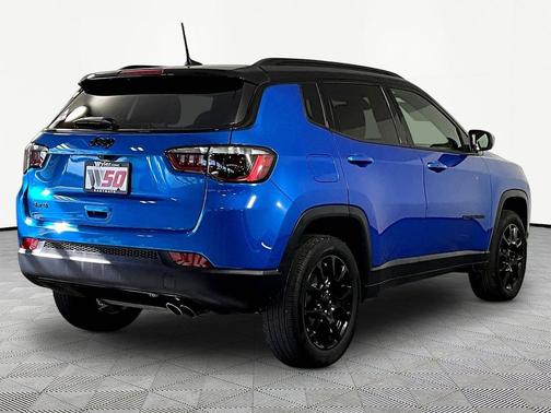 Laser Blue Pearlcoat 2022 Jeep Compass Latitude