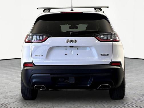 Bright White Clearcoat 2019 Jeep Cherokee Latitude Plus