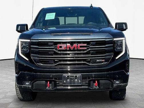 Onyx Black 2024 GMC Sierra 1500 AT4