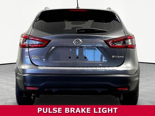 Gun Metallic 2022 Nissan Rogue Sport SV