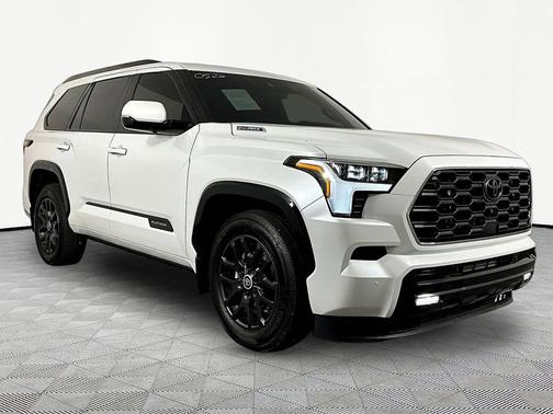 Wind Chill Pearl 2024 Toyota Sequoia SR5