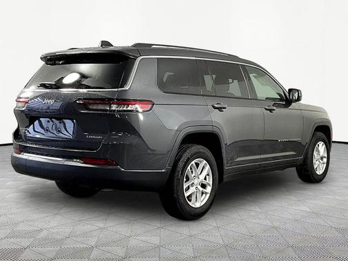 Baltic Gray Metallic Clearcoat 2023 Jeep Grand Cherokee L Laredo