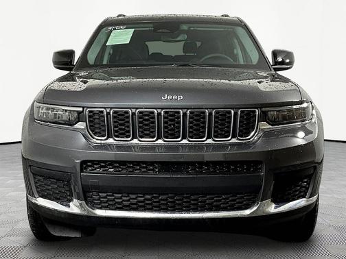Baltic Gray Metallic Clearcoat 2023 Jeep Grand Cherokee L Laredo