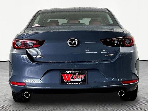 Polymetal Gray Metallic 2022 Mazda Mazda3 FWD