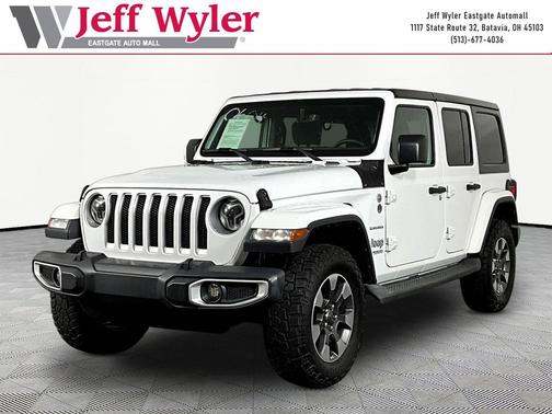 Bright White Clearcoat 2018 Jeep Wrangler Unlimited Sahara