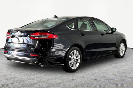 AGATE BLACK 2020 Ford Fusion SE