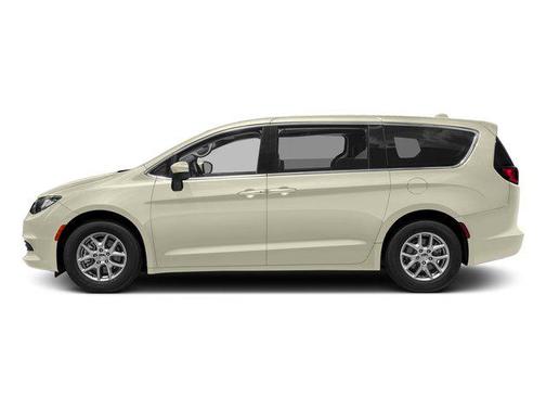 Tusk White 2017 Chrysler Pacifica Touring