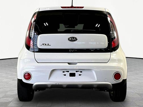 Clear White 2018 Kia Soul +