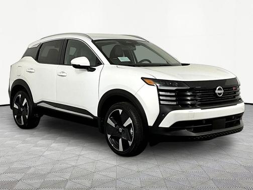 Aspen White Tricoat 2025 Nissan Kicks SR