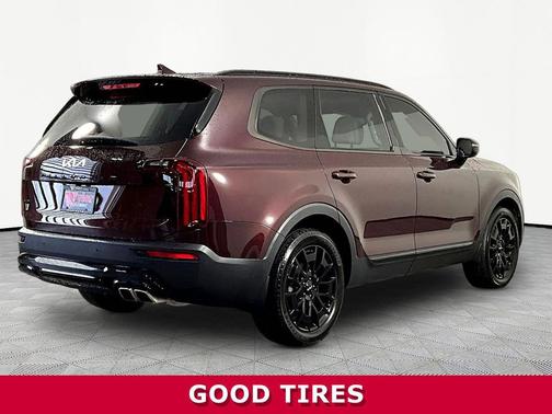 Sangria 2022 Kia Telluride SX