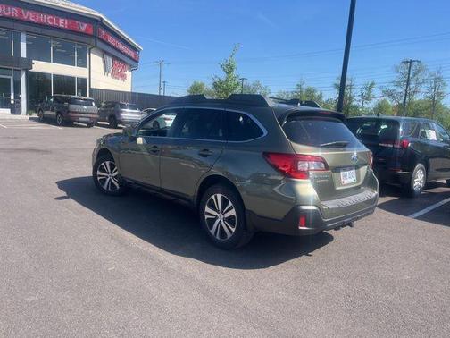 Wilderness Green Metallic 2018 Subaru Outback 2.5i Limited