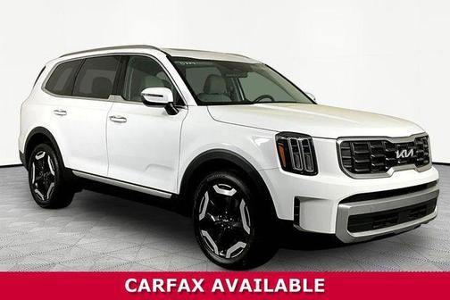 Glacial White Pearl 2023 Kia Telluride S