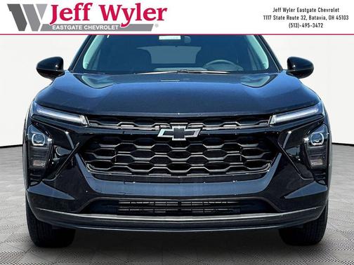 Mosaic Black Metallic 2026 Chevrolet Trax LT