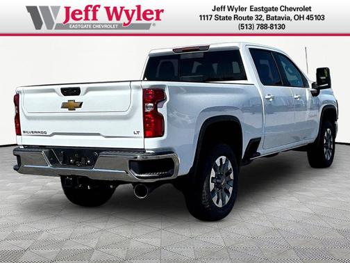 Summit White 2026 Chevrolet Silverado 2500 LT