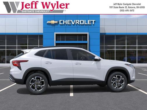Summit White 2026 Chevrolet Trax LT