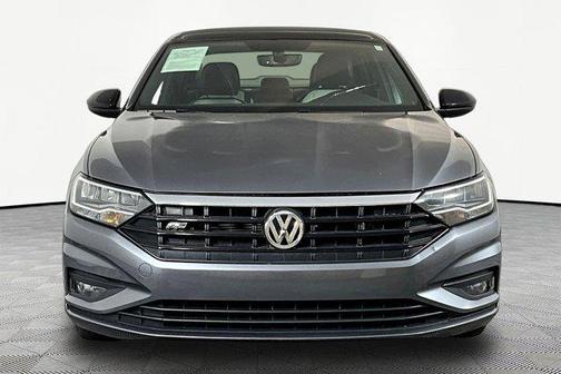 Platinum Gray Metallic 2020 Volkswagen Jetta 1.4T R-Line