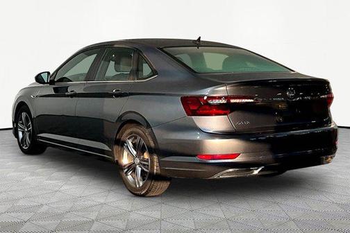 Platinum Gray Metallic 2020 Volkswagen Jetta 1.4T R-Line