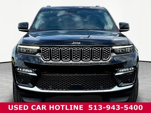 Diamond Black Crystal Pearlcoat 2022 Jeep Grand Cherokee Summit