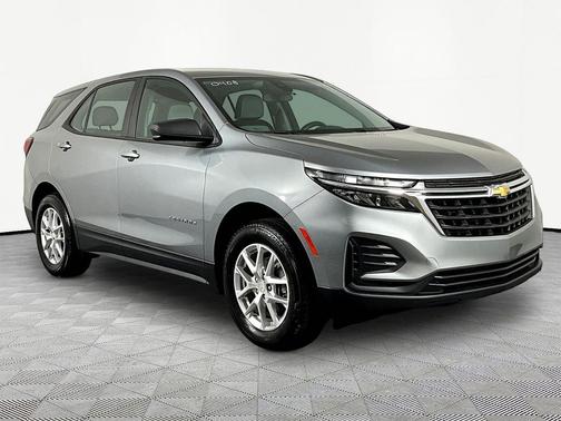 Sterling Gray Metallic 2023 Chevrolet Equinox LS