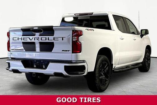 Summit White 2022 Chevrolet Silverado 1500 RST