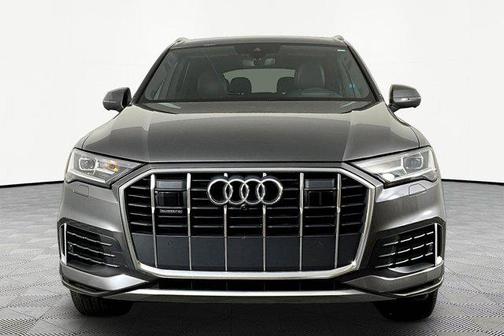 Samurai Gray Metallic 2022 Audi Q7 55 Prestige