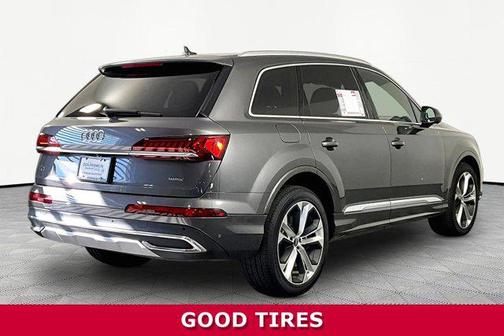 Samurai Gray Metallic 2022 Audi Q7 55 Prestige