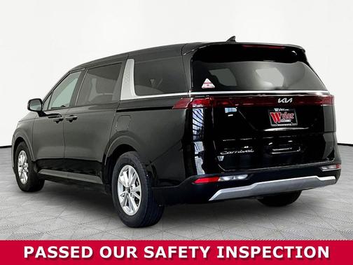 Aurora Black 2022 Kia Carnival LXS