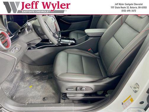 Summit White 2026 Chevrolet Trax FWD 2RS