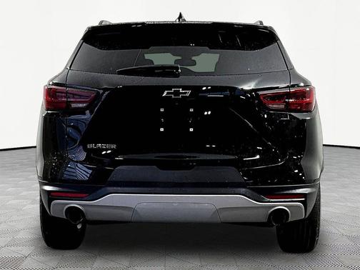 Black 2024 Chevrolet Blazer 2LT