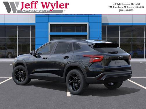 Mosaic Black Metallic 2026 Chevrolet Trax LT