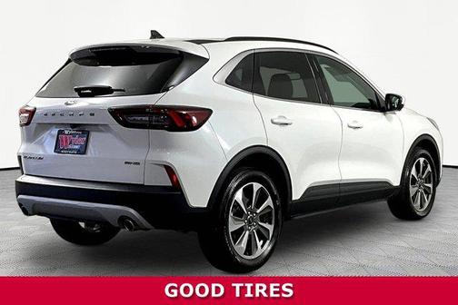 STAR WHITE METALLIC TRI-COAT 2023 Ford Escape Platinum
