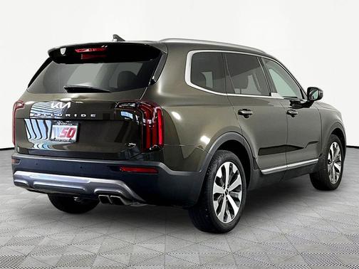 Dark Moss 2022 Kia Telluride EX