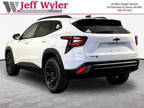 Summit White 2026 Chevrolet Trax LT