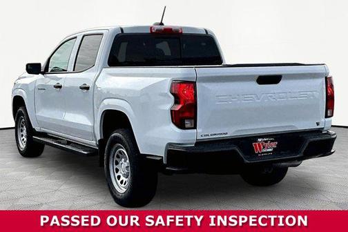 Summit White 2025 Chevrolet Colorado WT
