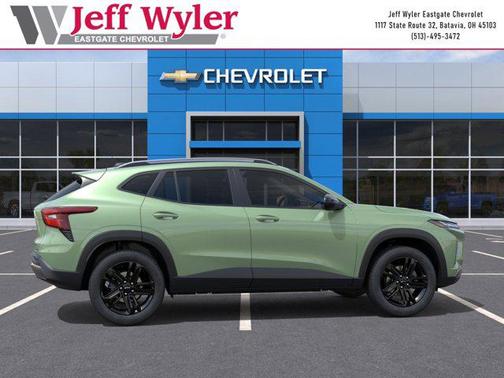 Cacti Green 2026 Chevrolet Trax FWD ACTIV